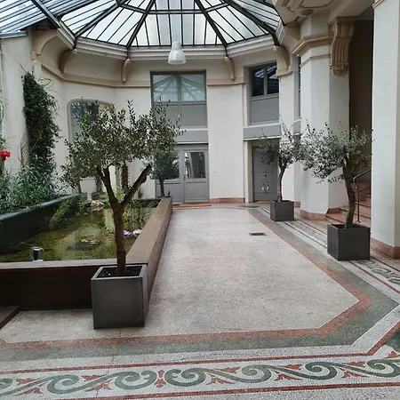 Cosy Au Calme Et En Centre Апартаменты *