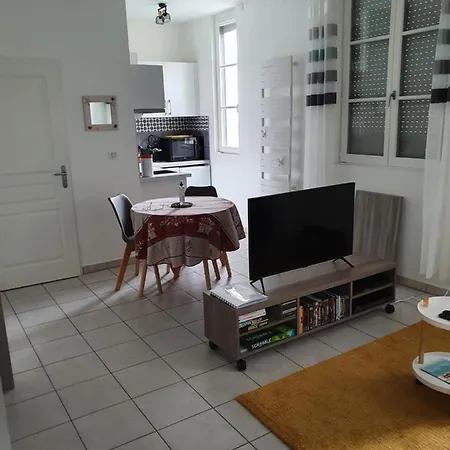 Cosy Au Calme Et En Centre 艾克斯莱班